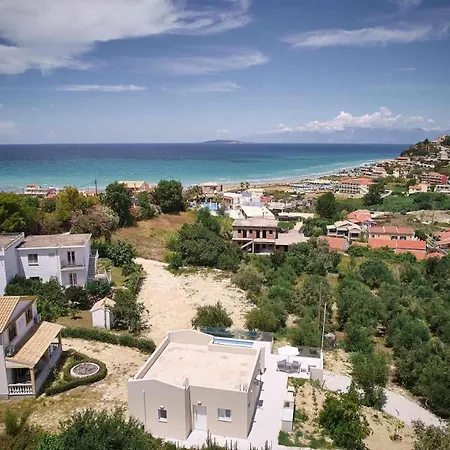 Mini Tsaros Agios Stefanos Avliotes (Corfu)