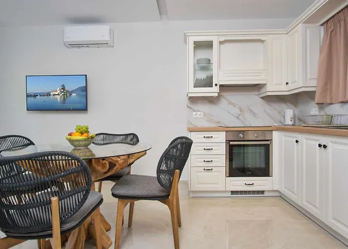 Mini Tsaros Villa *