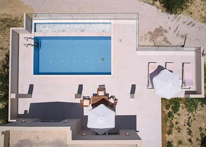 Villa Mini Tsaros *